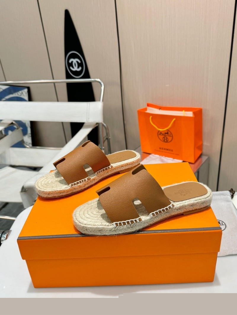 H**mes slippers